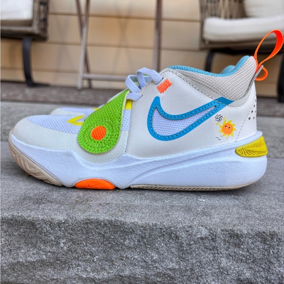 Nike team hustle D11 size 13c - Picture 2 of 6